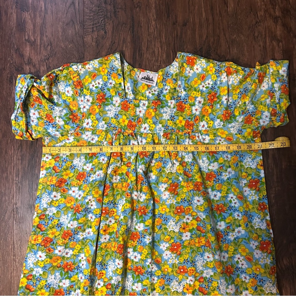 Metropolitan Floral Short-Sleeve House Dress/Mumu with pockets - Picture 5 of 11